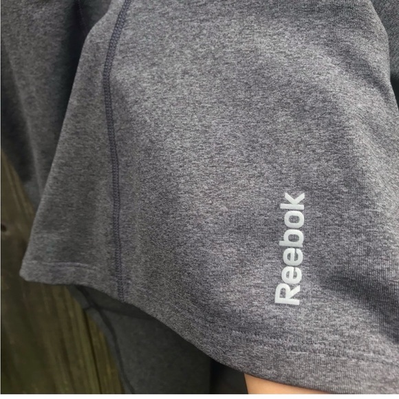 Reebok Long Sleeve Fitted Gray Shirt Women’s Sz L - Picture 5 of 8